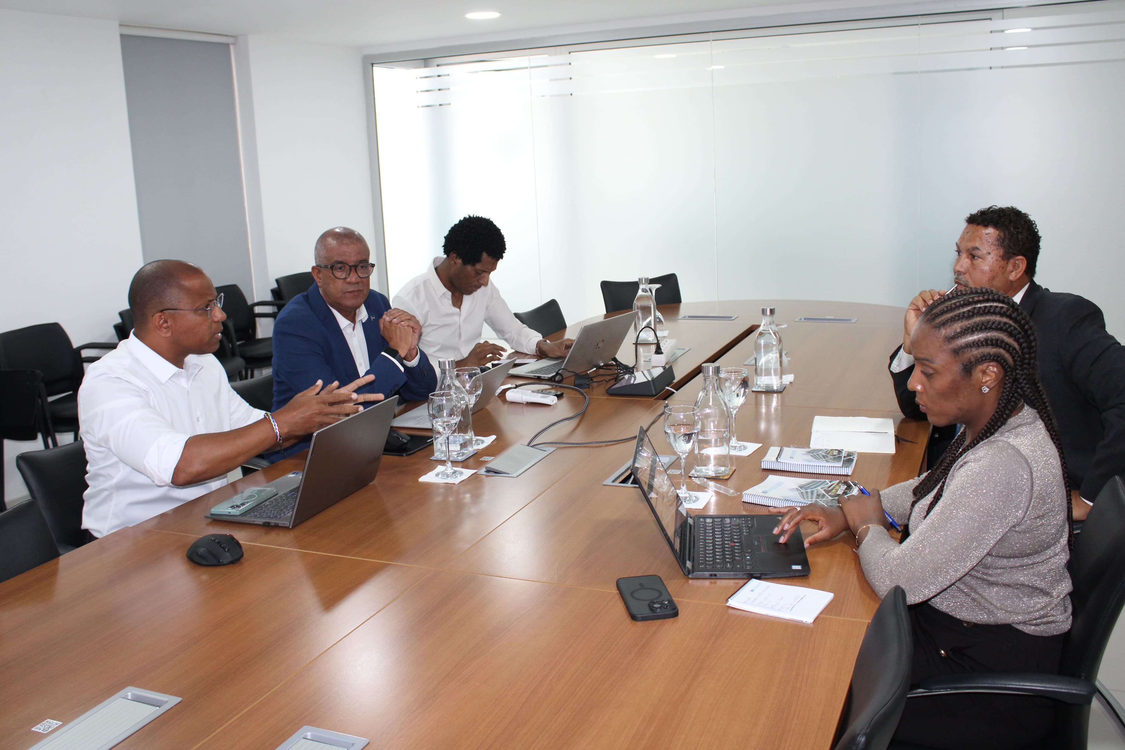 Projeto Digital Cabo Verde em destaque na primeira visita oficial do Ministro António Baptista à UGPE