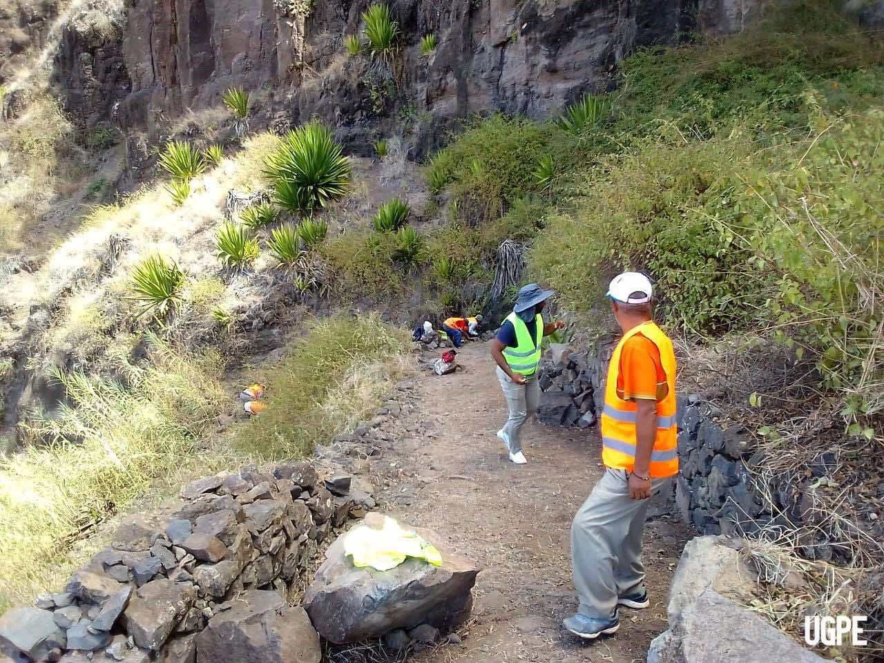 Arrancaram as obras de reabilitação das trilhas de Santo Antão