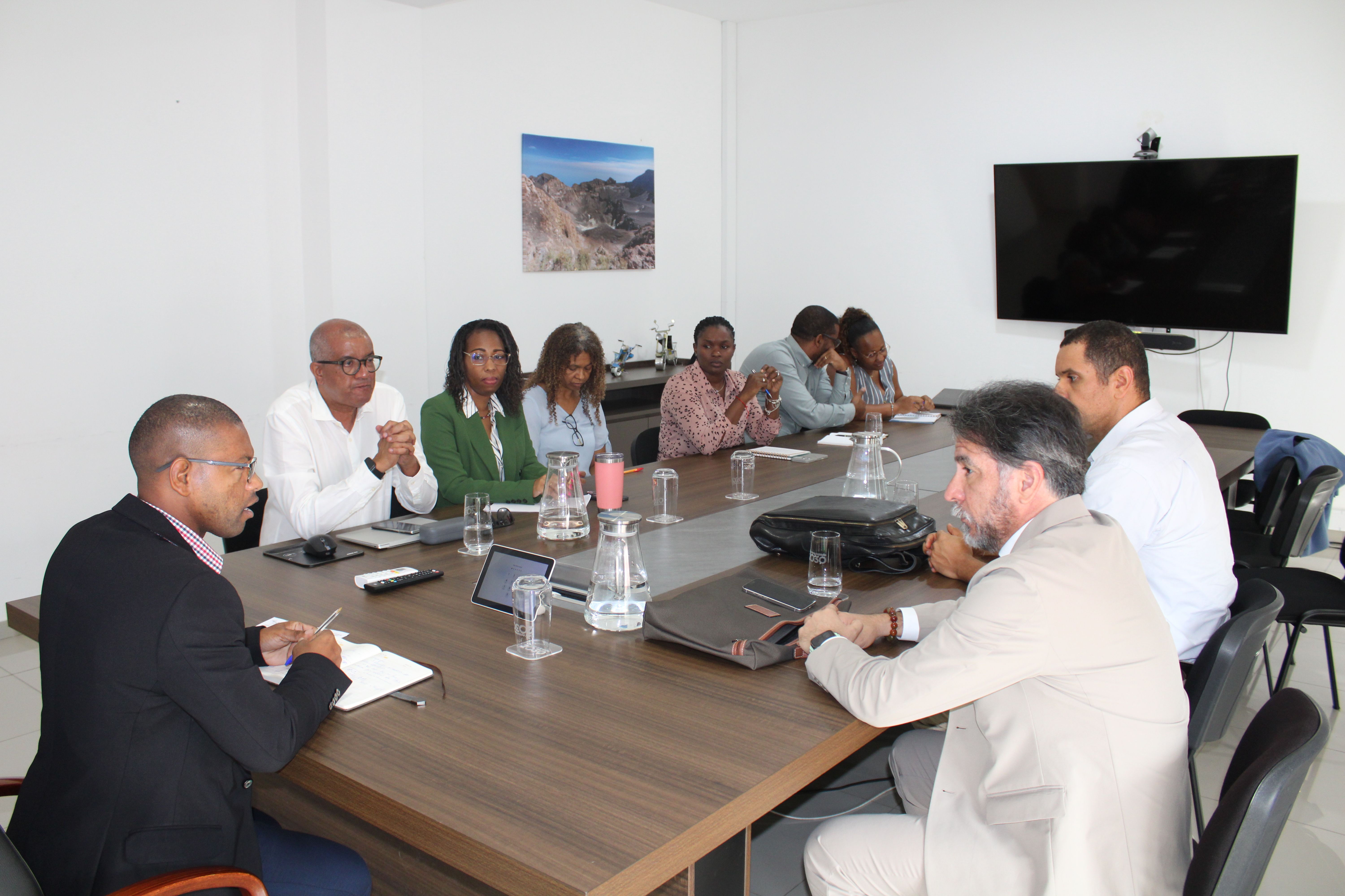 Missão do BM avalia implementação do Projeto de Segurança Sanitária em Cabo Verde